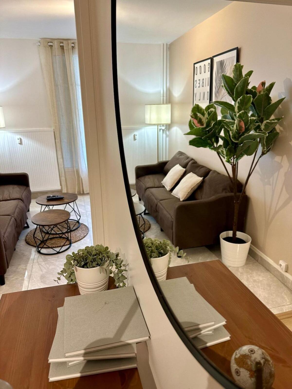 Apartmán Au Coeur Du Quartier Taittinger Remeš Exteriér fotografie