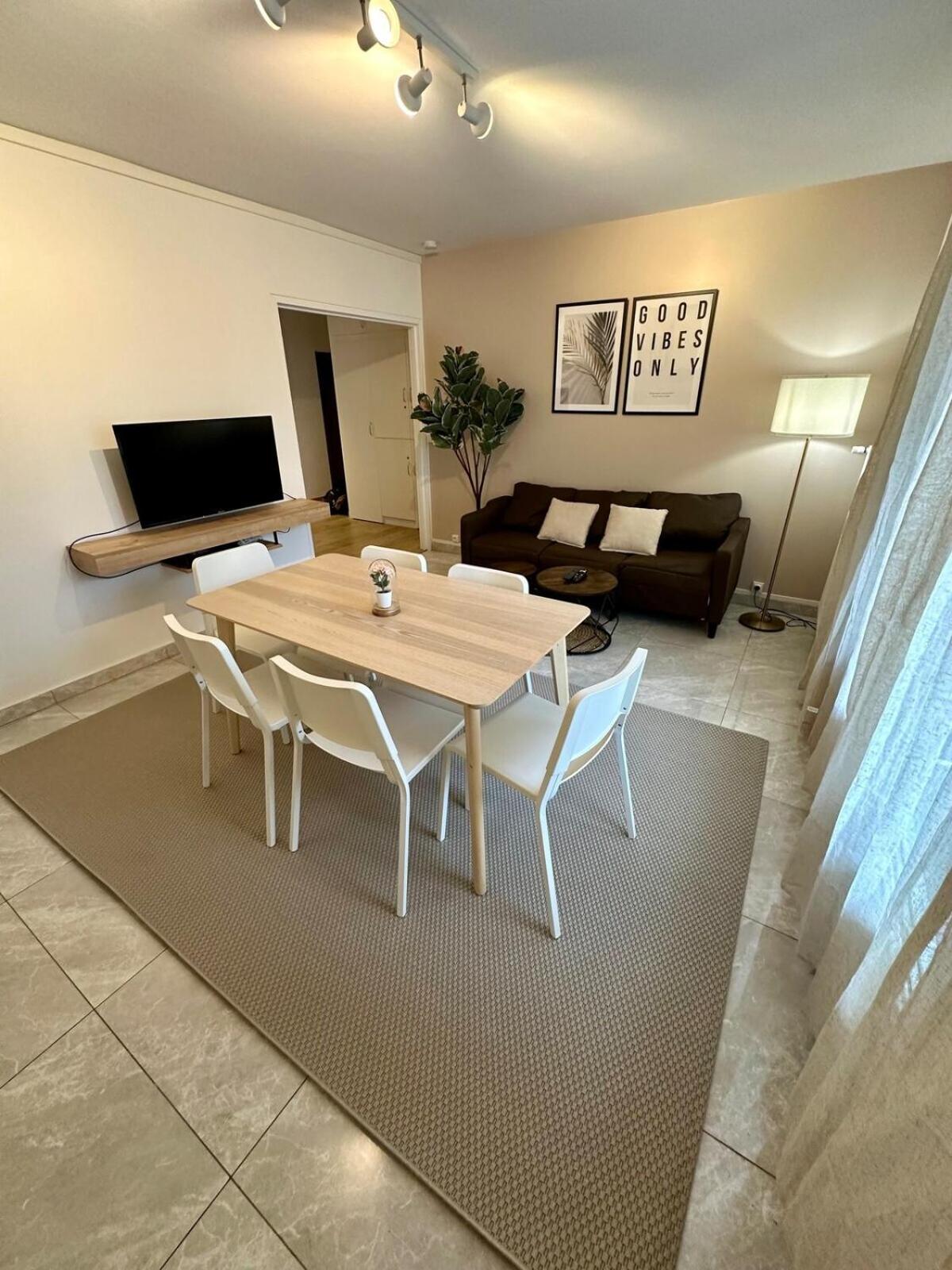 Apartmán Au Coeur Du Quartier Taittinger Remeš Exteriér fotografie